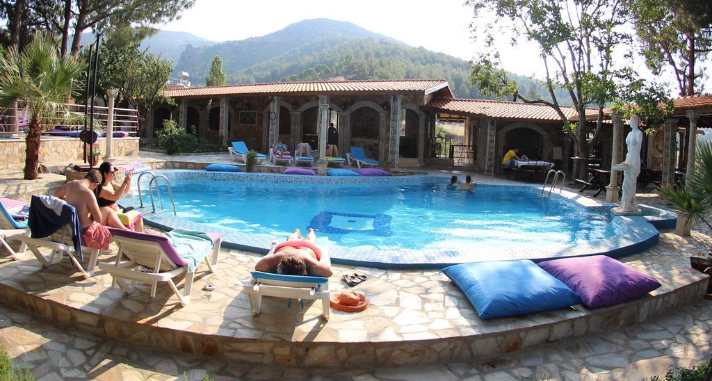 Atillas Getaway Selçuk Bagian luar foto