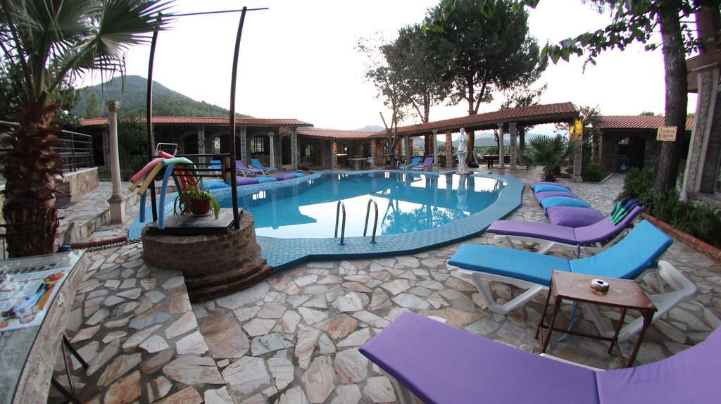 Atillas Getaway Selçuk Bagian luar foto